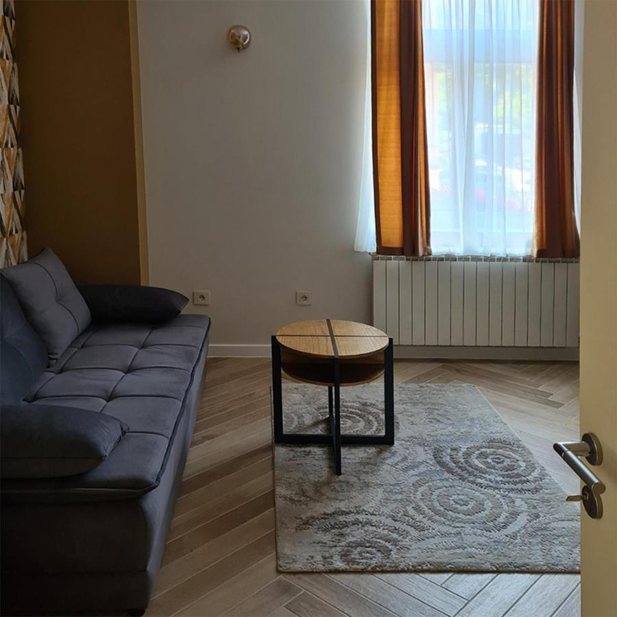 Kondor Apartmani Vrnjačka Banja Exterior foto